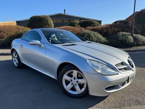 Mercedes-Benz SLK SLK280 3.0 SLK280 Convertible 2dr Petrol 7G-Tronic (222 g/km, 231 bhp)