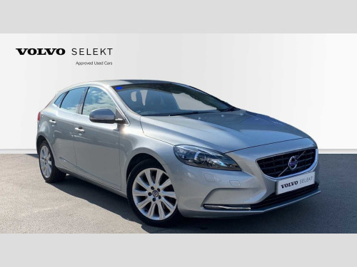 Volvo V40  D4 SE Lux Nav Auto (Winter Pack, Park Assist)