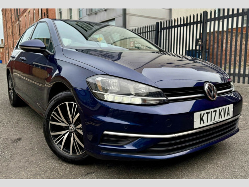 Volkswagen Golf  1.6 TDI BlueMotion Tech SE Nav Euro 6 (s/s) 5dr