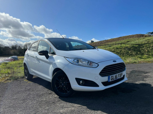 Ford Fiesta  1.0T EcoBoost Zetec White Edition Euro 6 (s/s) 5dr