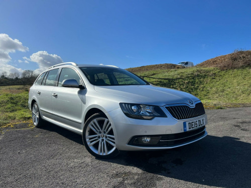 Skoda Superb  2.0 TDI Elegance Euro 5 (s/s) 5dr