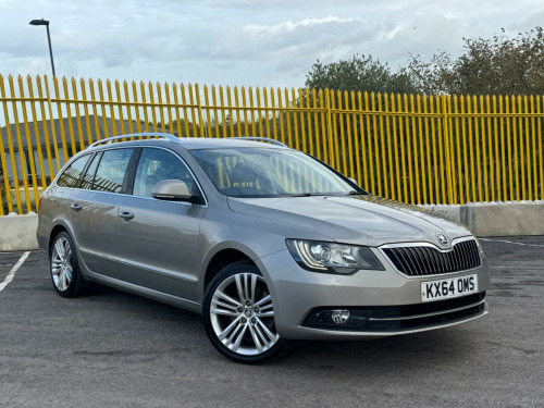 Skoda Superb  2.0 TDI Elegance 4WD Euro 5 (s/s) 5dr