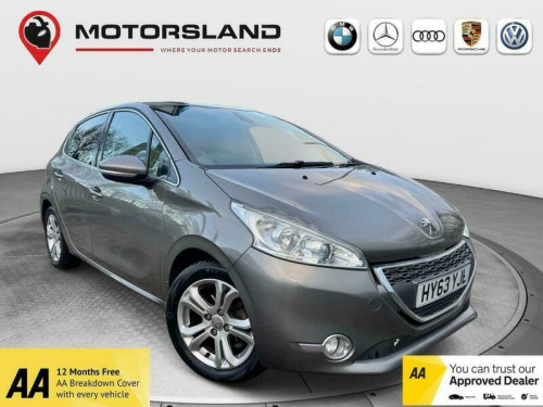 Peugeot 208  1.2 VTi Allure Euro 5 5dr