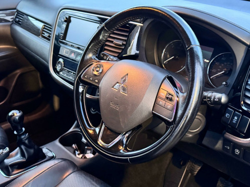 Mitsubishi Outlander  2.2 DI-D GX4 4WD Euro 6 (s/s) 5dr 