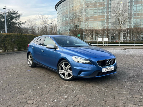 Volvo V40  T3 R-DESIGN PRO 5-Door