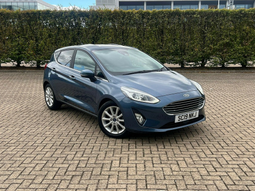Ford Fiesta  TITANIUM 5-Door