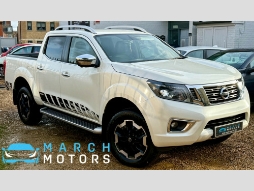 Nissan Navara  Double Cab Pick Up Tekna 2.3dCi 190 TT 4WD Auto