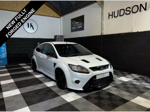 Ford Focus  2.5 RS Hatchback 3dr Petrol Manual (225 g/km, 301 