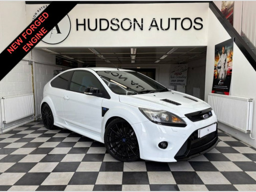 Ford Focus  2.5 RS Hatchback 3dr Petrol Manual (225 g/km, 301 