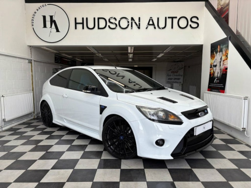 Ford Focus  2.5 RS Hatchback 3dr Petrol Manual (225 g/km, 301 