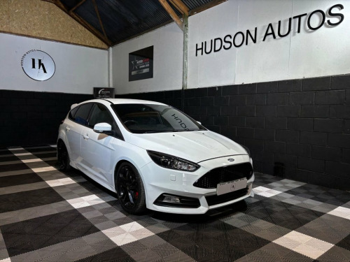 Ford Focus  2.0T EcoBoost ST-3 Hatchback 5dr Petrol Manual Eur