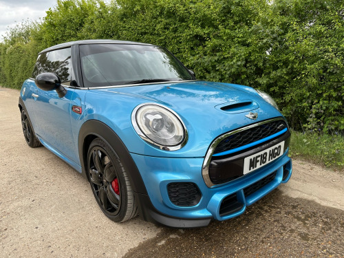 MINI Cooper  JOHN COOPER WORKS 3-Door