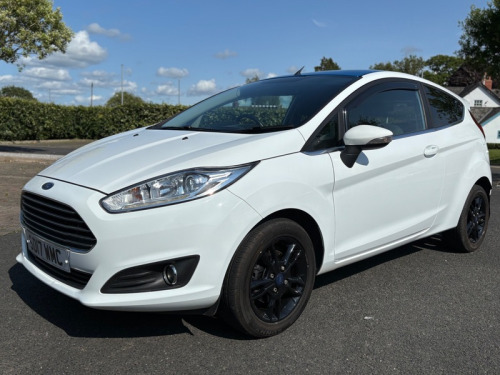 Ford Fiesta  ZETEC WHITE EDITION SPRING 1.25