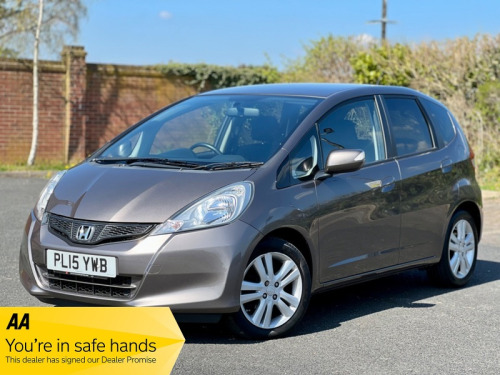 Honda Jazz  I-VTEC ES PLUS AUTOMATIC