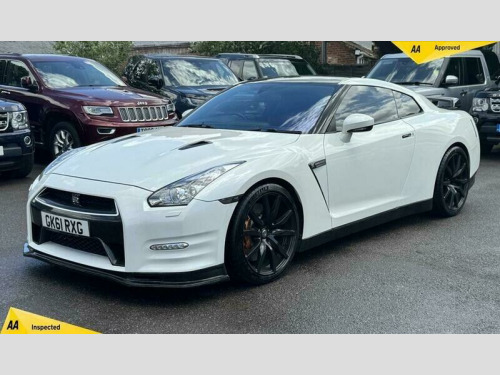 Nissan GT-R  3.8 V6 Premium Edition Coupe 2dr Petrol Auto 4WD Euro 5 (530 ps)