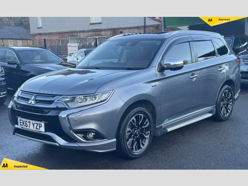 Mitsubishi Outlander  2.0h 12kWh 5hs SUV 5dr Petrol Plug-in Hybrid CVT 4WD Euro 6 (s/s) (200 ps)