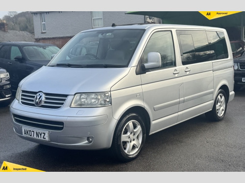 Volkswagen Caravelle  2.5 TDI Pure Drive Executive MPV 5dr Diesel Tiptronic Euro 4 (174 ps) 