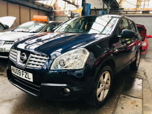 Nissan Qashqai  2.0 Acenta 4 wheel drive High spec Satnav Petrol 