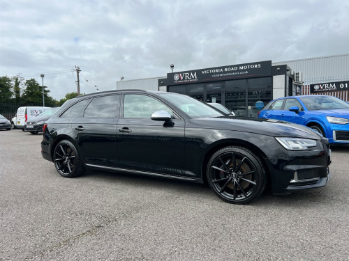 Audi S4 AVANT TFSI QUATTRO