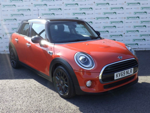 MINI Hatch  Cooper Classic Steptronic Euro 6 (s/s)