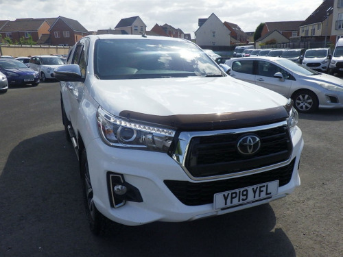 Toyota Hi-Lux  HI-Luxury Invincible X D-4D 4WD Double Cab Auto 4WD