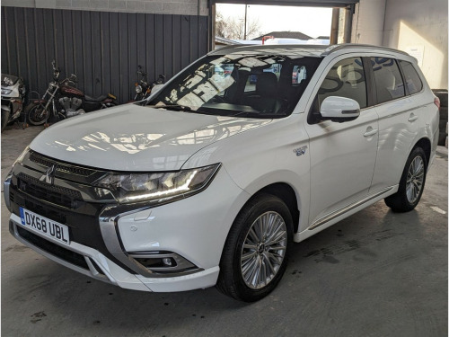 Mitsubishi Outlander  2.4h TwinMotor 13.8kWh 4hs CVT 4WD Euro 6 (s/s) 5dr