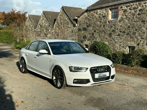 Audi A4  2.0 TDI Black Edition quattro Euro 5 (s/s) 4dr