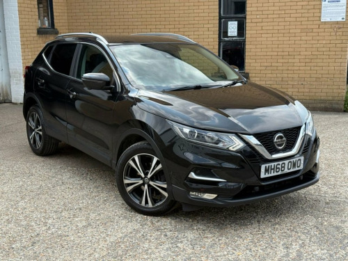 Nissan Qashqai  1.5 dCi N-Connecta SUV 5dr Diesel Manual Euro 6 (s