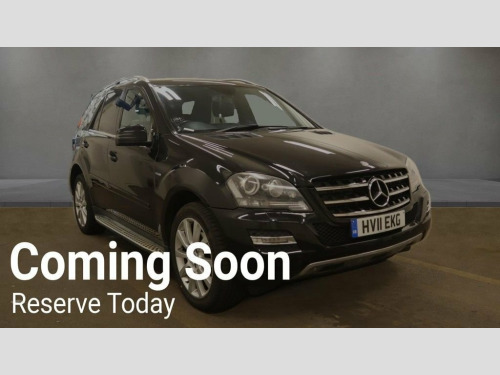 Mercedes-Benz M-Class ML300 3.0 ML300 CDI V6 BlueEfficiency Grand Edition SUV 