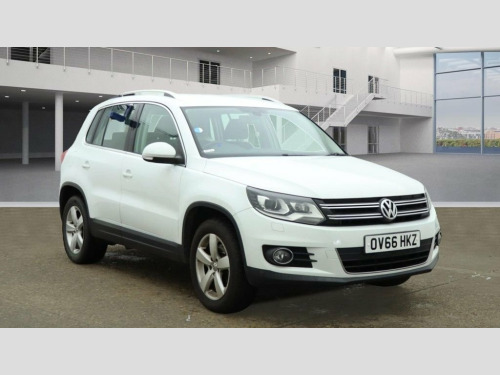 Volkswagen Tiguan  1.4 TSI BlueMotion Tech Moda SUV 5dr Petrol DSG 2W
