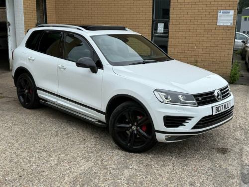 Volkswagen Touareg  3.0 TDI V6 BlueMotion Tech R-Line Plus SUV 5dr Die