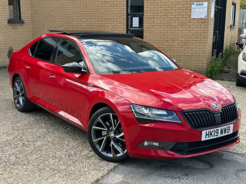 Skoda Superb  2.0 TSI SportLine Plus Hatchback 5dr Petrol DSG 4W