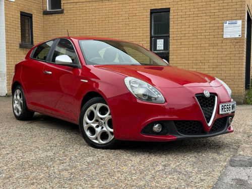 Alfa Romeo Giulietta  1.6 JTDM-2 Super Hatchback 5dr Diesel TCT Euro 6 (