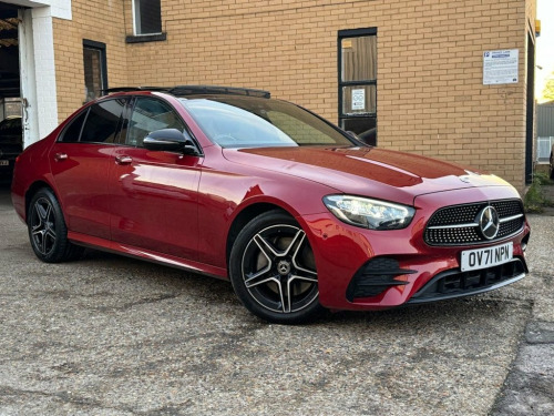 Mercedes-Benz E-Class  2.0 E300e 13.5kWh AMG Line Night Edition (Premium  