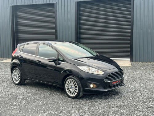 Ford Fiesta  TITANIUM TDCI 5-Door