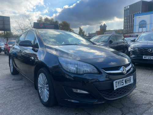 Vauxhall Astra  1.6i Excite Euro 6 5dr