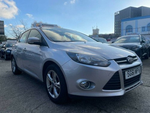 Ford Focus  1.6 Zetec Euro 5 5dr