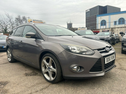 Ford Focus  1.6 TDCi Titanium Euro 5 (s/s) 5dr