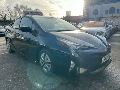 Toyota Prius  1.8 VVT-h Business Edition CVT AWD Euro 6 (s/s) 5dr 