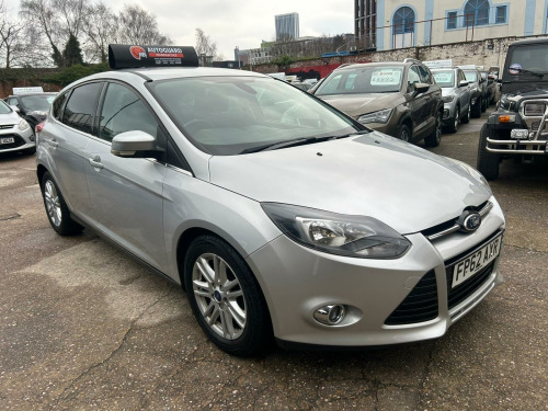Ford Focus  1.6 TDCi Titanium Euro 5 (s/s) 5dr 