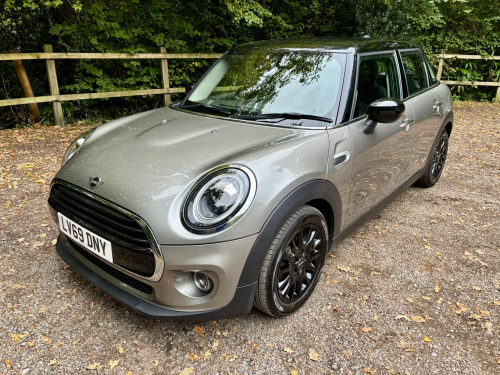 MINI Hatch  1.5 Cooper Classic Hatchback 5dr Petrol Manual Euro 6 (s/s) (136 ps)