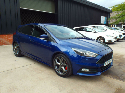 Ford Focus  2.0T EcoBoost ST-3 Euro 6 (s/s) 5dr