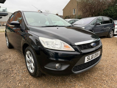 Ford Focus  1.6 Sport 5dr