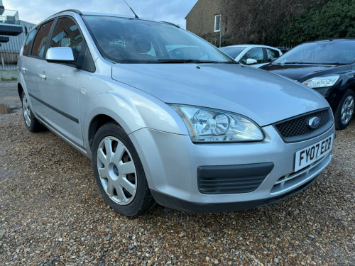 Ford Focus  1.6 LX 5dr