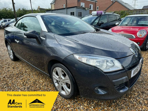 Renault Megane  1.9 DYNAMIQUE TOMTOM DCI 2d 130 BHP