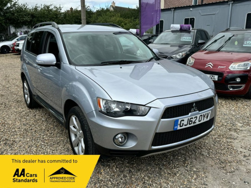 Mitsubishi Outlander  2.3 DI-D GX 3 5d 177 BHP