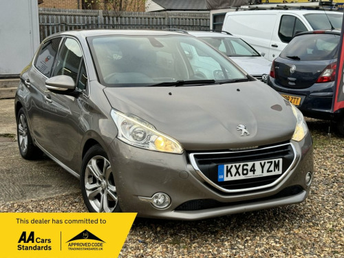 Peugeot 208  1.6 e-HDi Allure Hatchback 5dr Diesel Manual Euro 