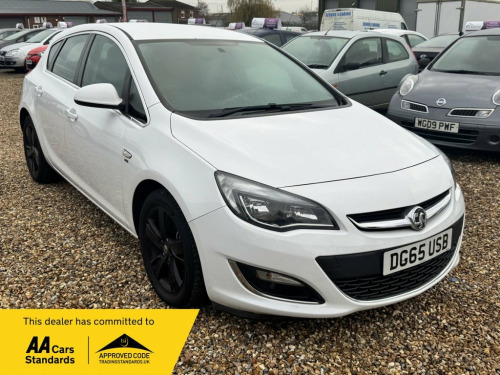 Vauxhall Astra  2.0 CDTi ecoFLEX SRi Hatchback 5dr Diesel Manual E