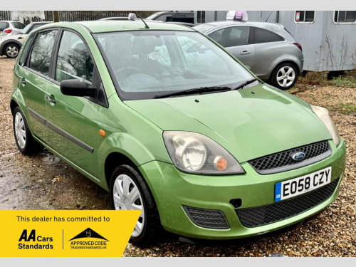 Ford Fiesta  1.25 Style Hatchback 5dr Petrol Manual (142 g/km, 