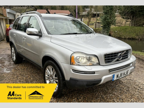 Volvo XC90  2.4 D5 EXECUTIVE AWD 5d 197 BHP